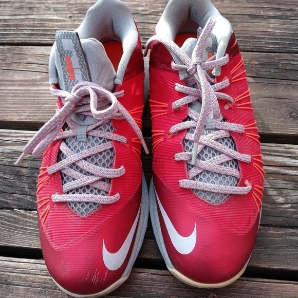 Nike Air Max LeBron 9.5 Low University Red 579765-600 men\'s Sz 9.5 2013 . 136pem main image 5